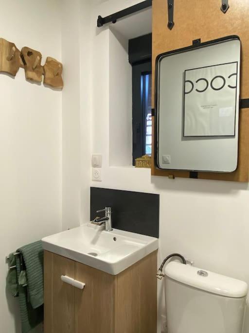 La Grange Eiffel Appartement Cosy Avec Parking Ferme Et Terrasse Wood Coutiches Eksteriør billede