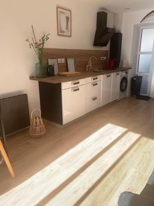 La Grange Eiffel Appartement Cosy Avec Parking Ferme Et Terrasse Wood Coutiches Eksteriør billede